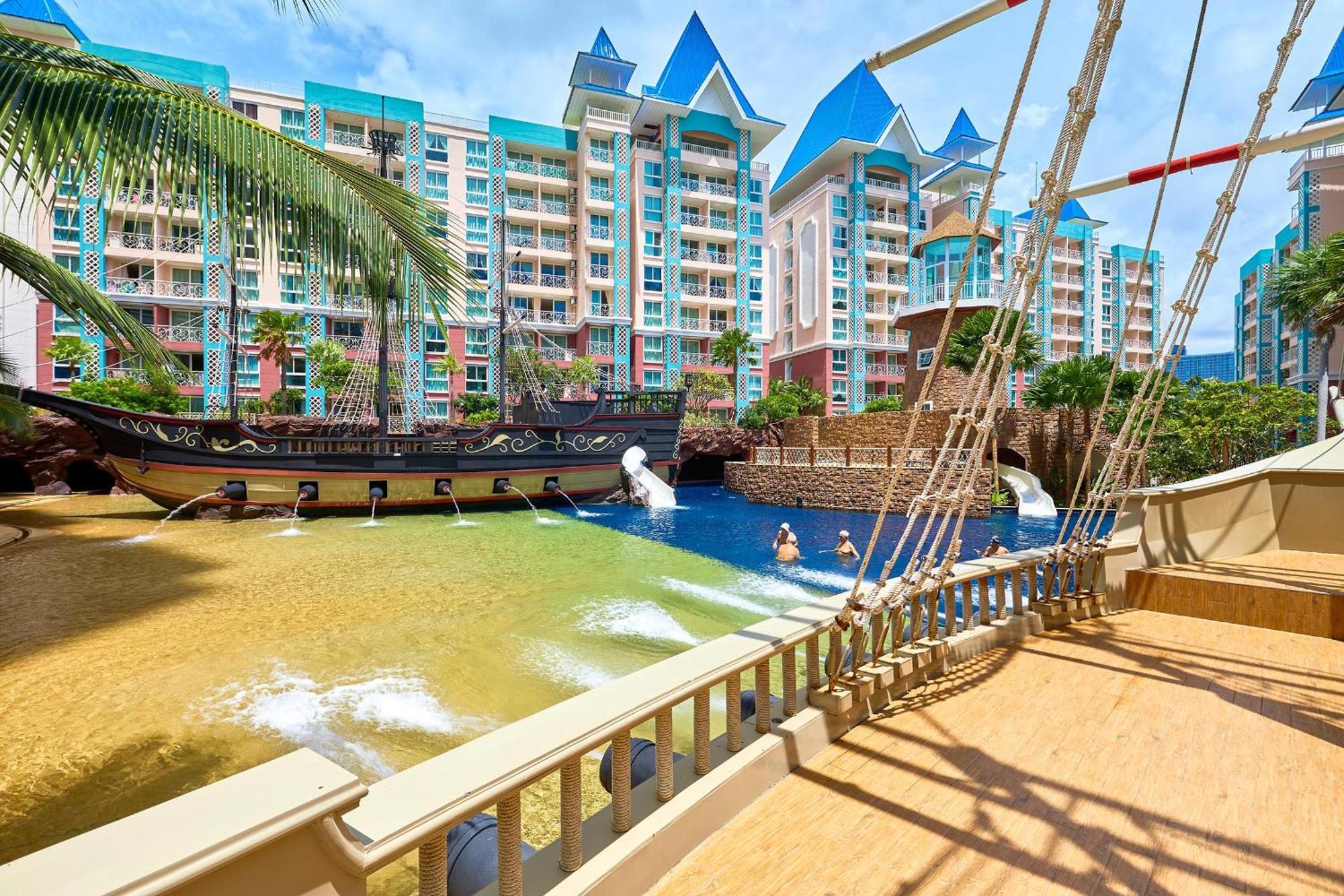 Grande Carribean - Seaview - Jomtien -Free Taxi From The Airport Apartment Pattaya Exterior foto