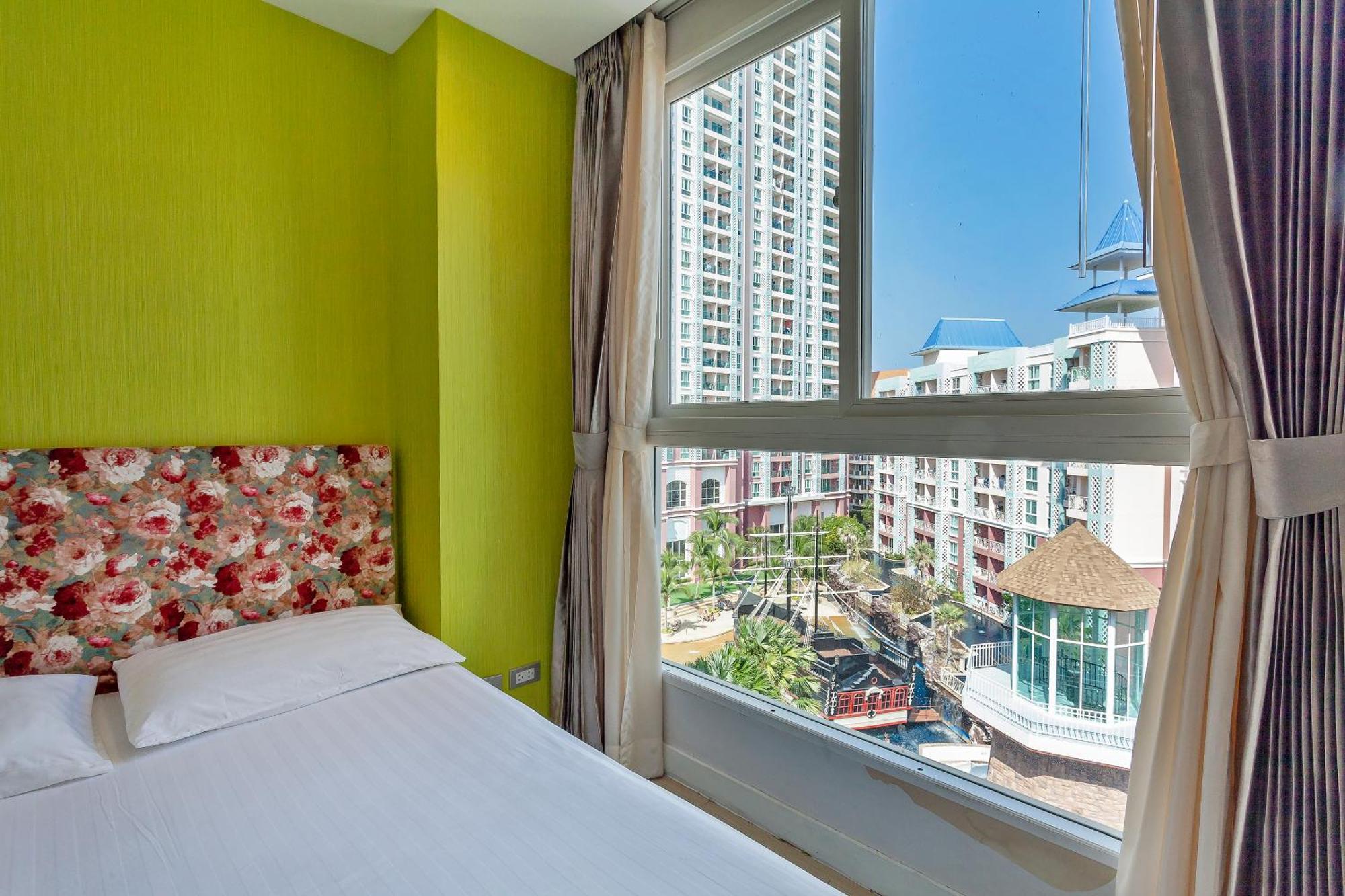 Grande Carribean - Seaview - Jomtien -Free Taxi From The Airport Apartment Pattaya Exterior foto